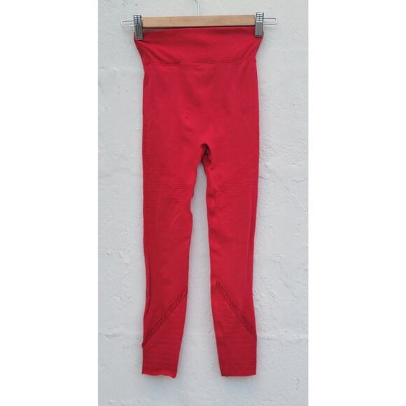 Fabletics Red Seamless Perforated High Waisted Leggings Size XS - Picture 1 of 8